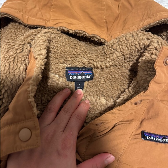 Patagonia Tan and Brown Puffer Jacket with Hood - Picture 3 of 8